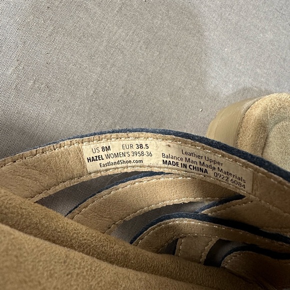 NWOT Eastland Women's Hazel Flat Sandal Size 8 - Picture 9 of 9